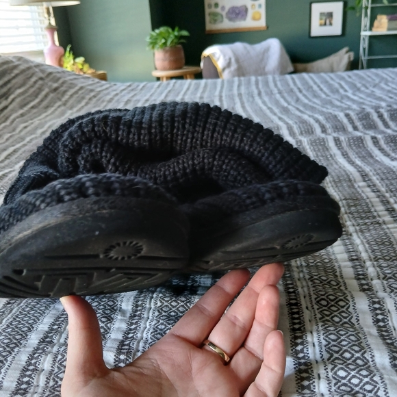Ugg Classic Cardy Knit Boot - Picture 10 of 12